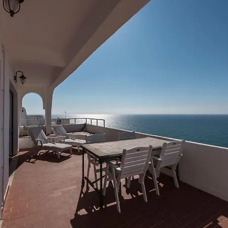 Amazing Sea View Penthouse Apartment