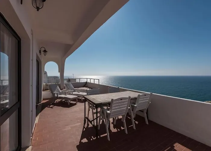 Amazing Sea View Penthouse Apartment
